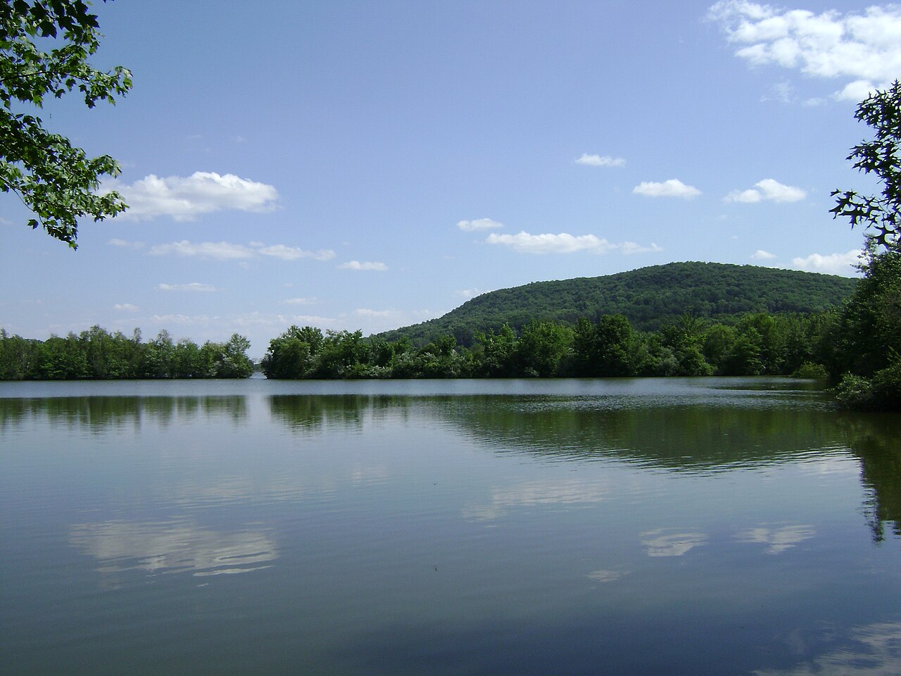High Mountain vista at the Franklin Lakes Nature Preserve, New Jersey